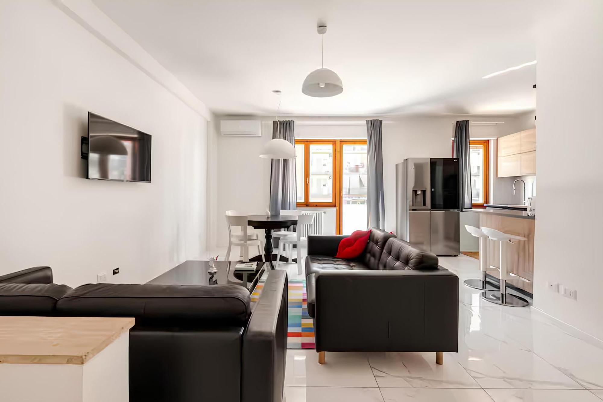 Latina Modern Apartment Екстериор снимка